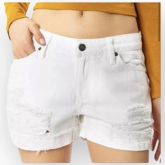 KANCAN NWT Size 9 (28) White Cuffed Denim Shorts - Picture 1 of 7